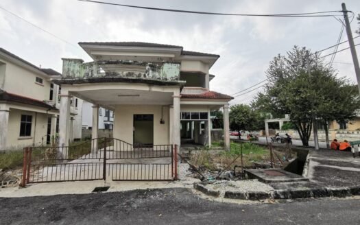 Corner Unit 2-storey Bungalow @ Tmn Sintar Indah