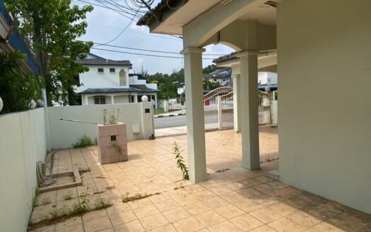 Double Storey Semi-D @ Taman Kasawari