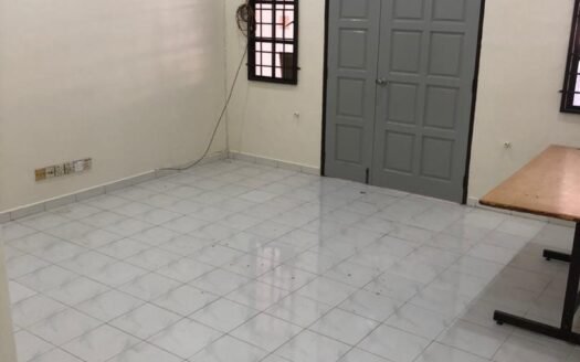 Taman Idaman 2-Storey House For Rent RM1,600 /Simpang Ampat