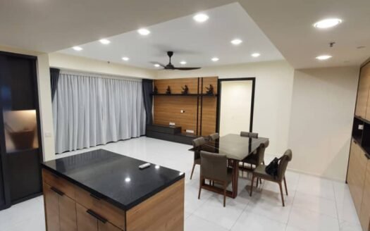 Fully Renovated Suasana Residence Condo / Batu Kawan For Sale RM650K